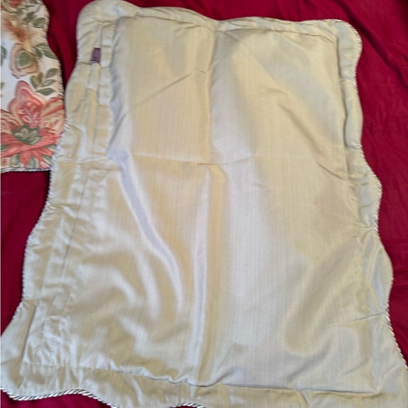 Set of 4 Decorative Pillow Cases: Biltmore - Picture 7 of 10